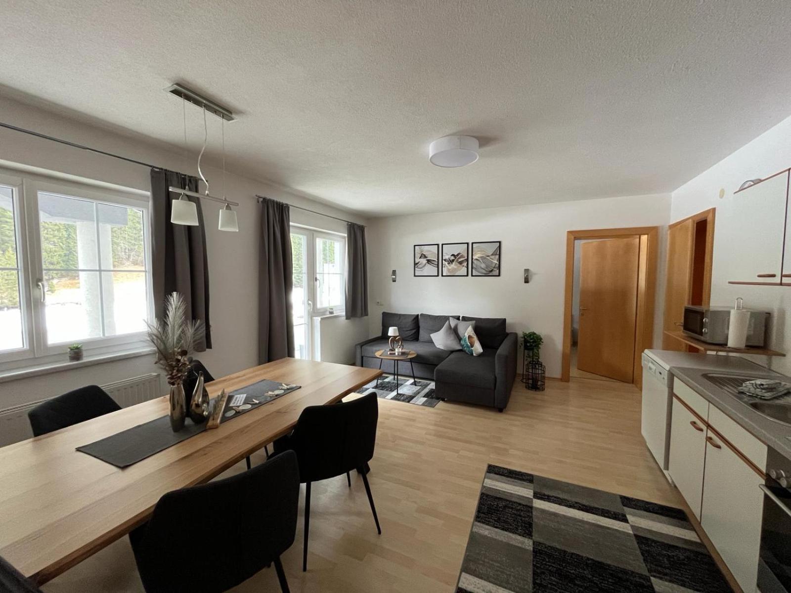 Ferienwohnung Hoellrigl Санкт-Леонгард-ім-Пітцталь Екстер'єр фото